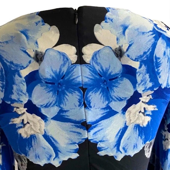 Calvin Klein Beautiful BLUE Floral Bell Long Sleeve Dress SZ 6 - Picture 6 of 7